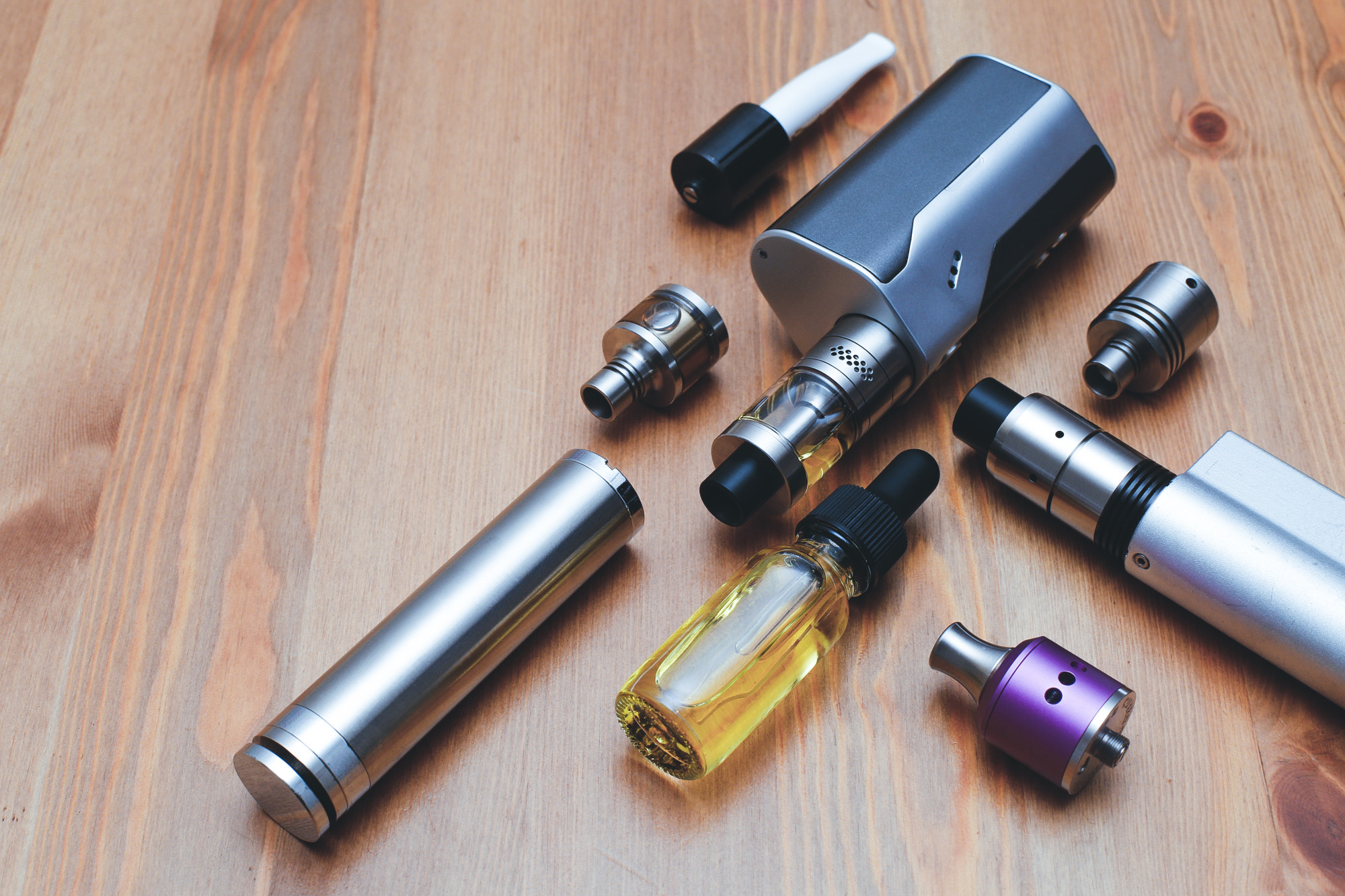 How to Choose the Best Vape Tank: 5 Things to Consider